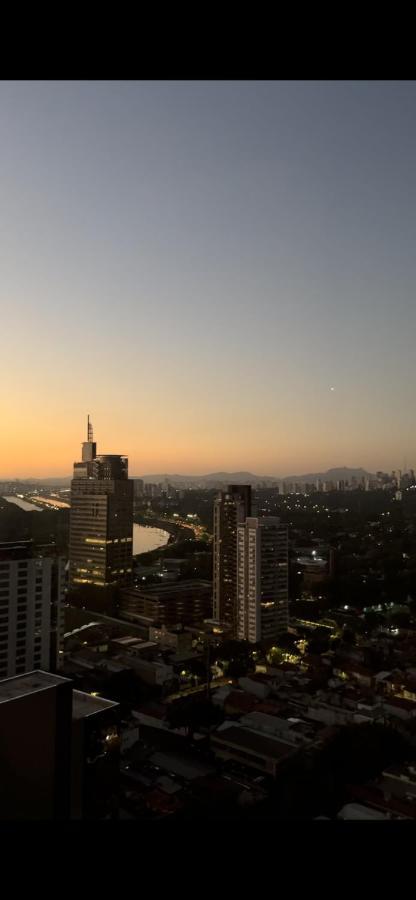 Apartamento Na Faria Lima E Condominio De Luxo Em Pinheiros 圣保罗 外观 照片